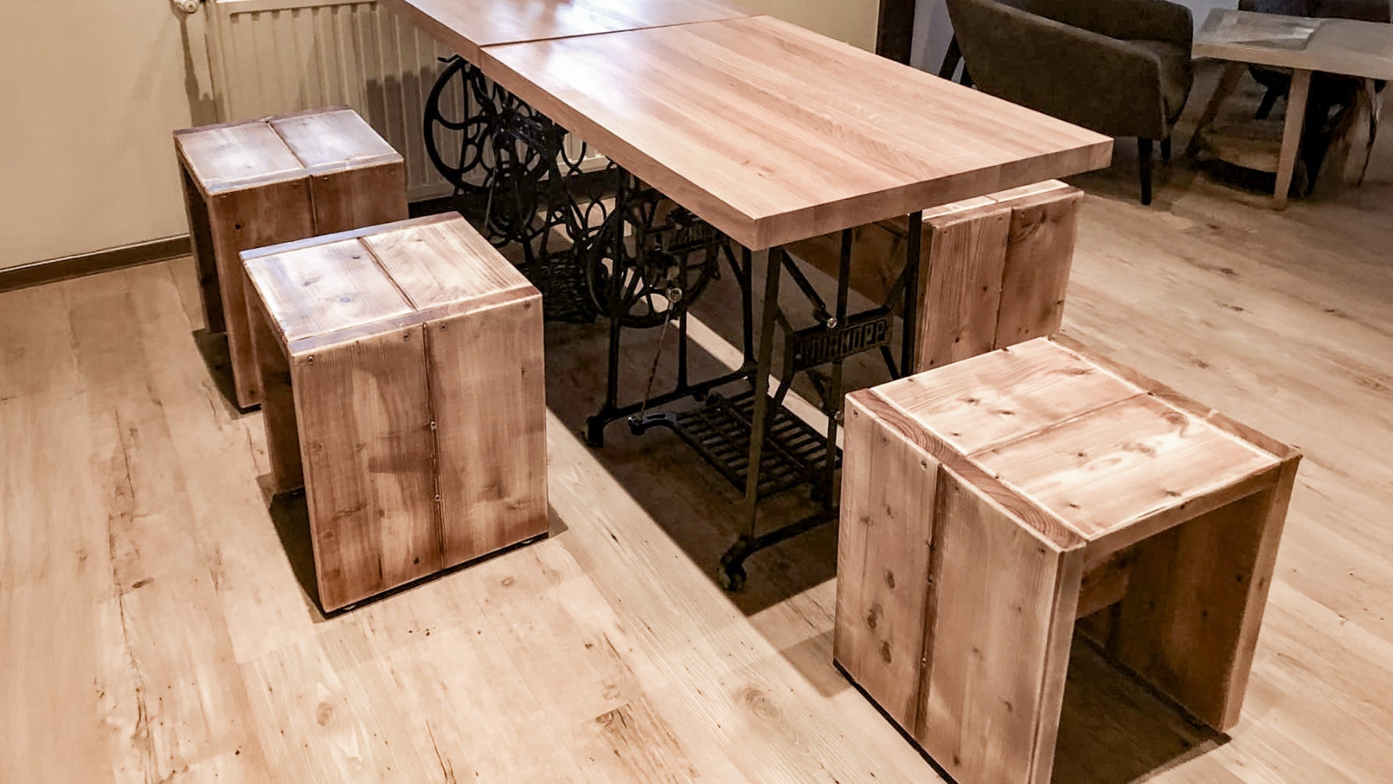 Tische & Bänke - Amoligno