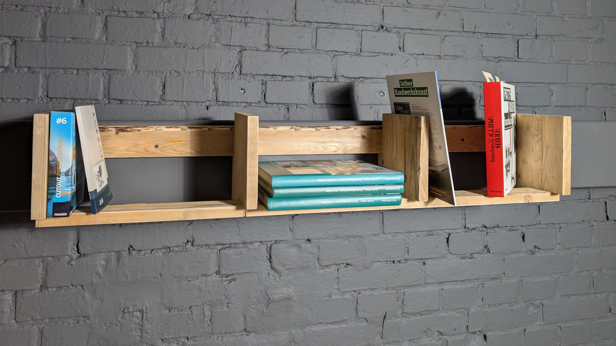 Bücherregal "Livia" - Minimalistisches Wandregal - Amoligno -