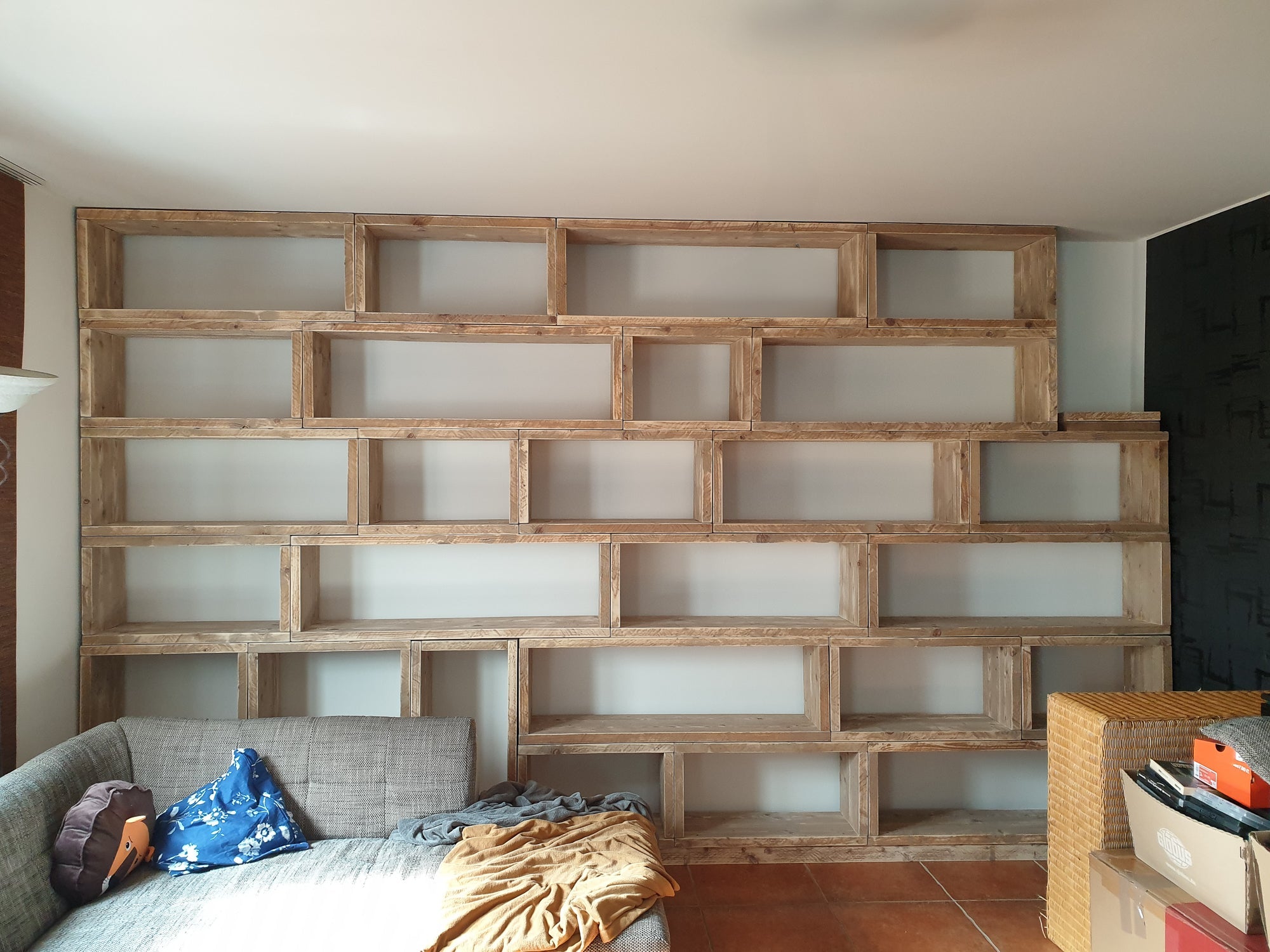 Kiste 40 - Modulares Regal aus Bauholz/Gerüstdielen - extra dickes Holz - Amoligno - Modulare Standregale