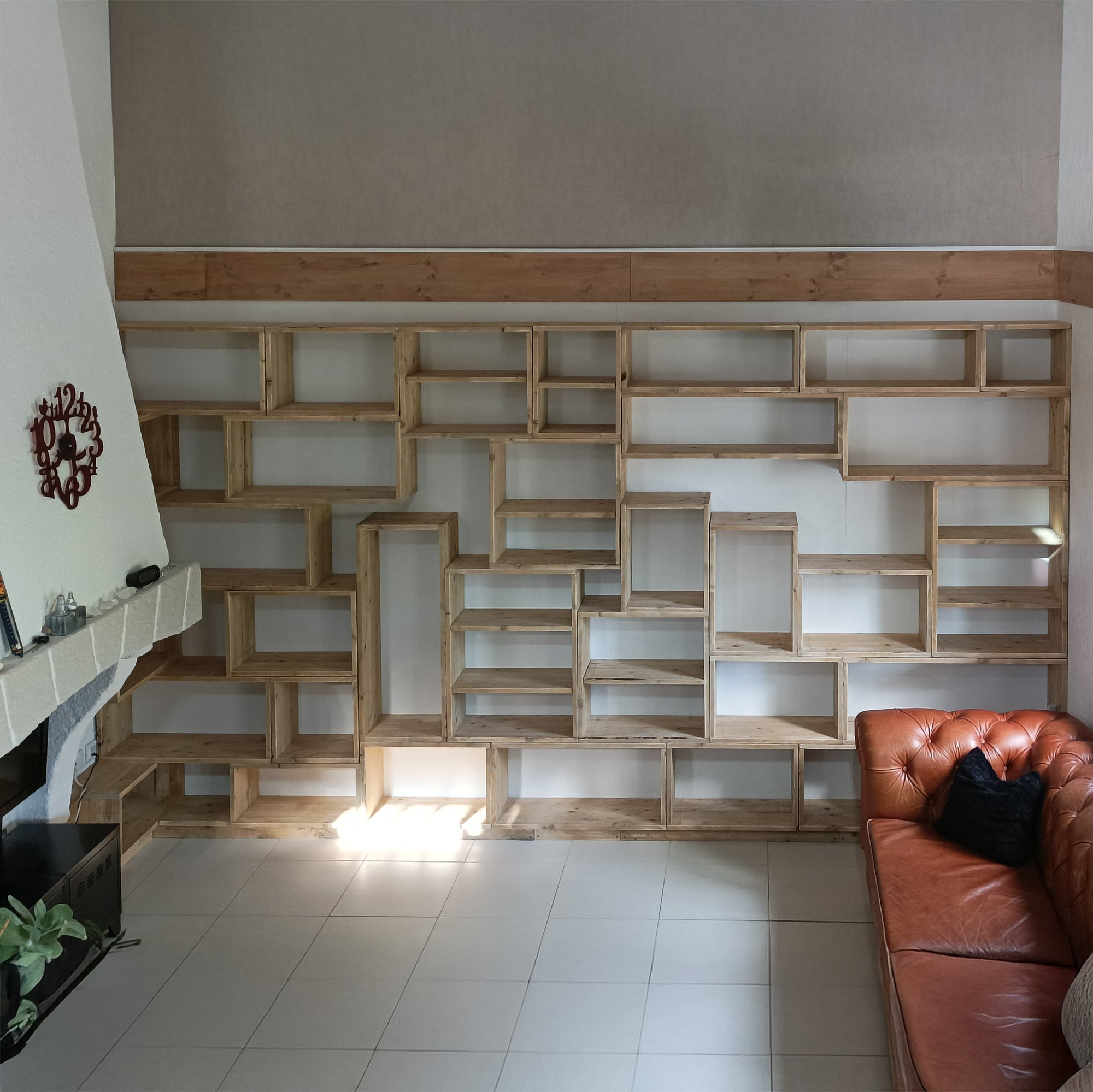 Melinda nachhaltiges Bücherregal aus Bauholz - Amoligno - Modulare Standregale