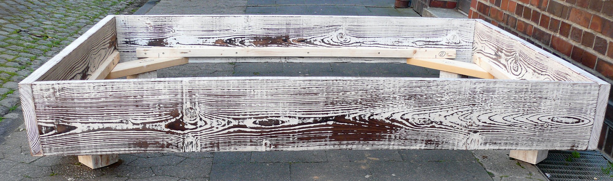 Minimalistisches Bettgestell geflammt - gekalkt - Amoligno - Betten