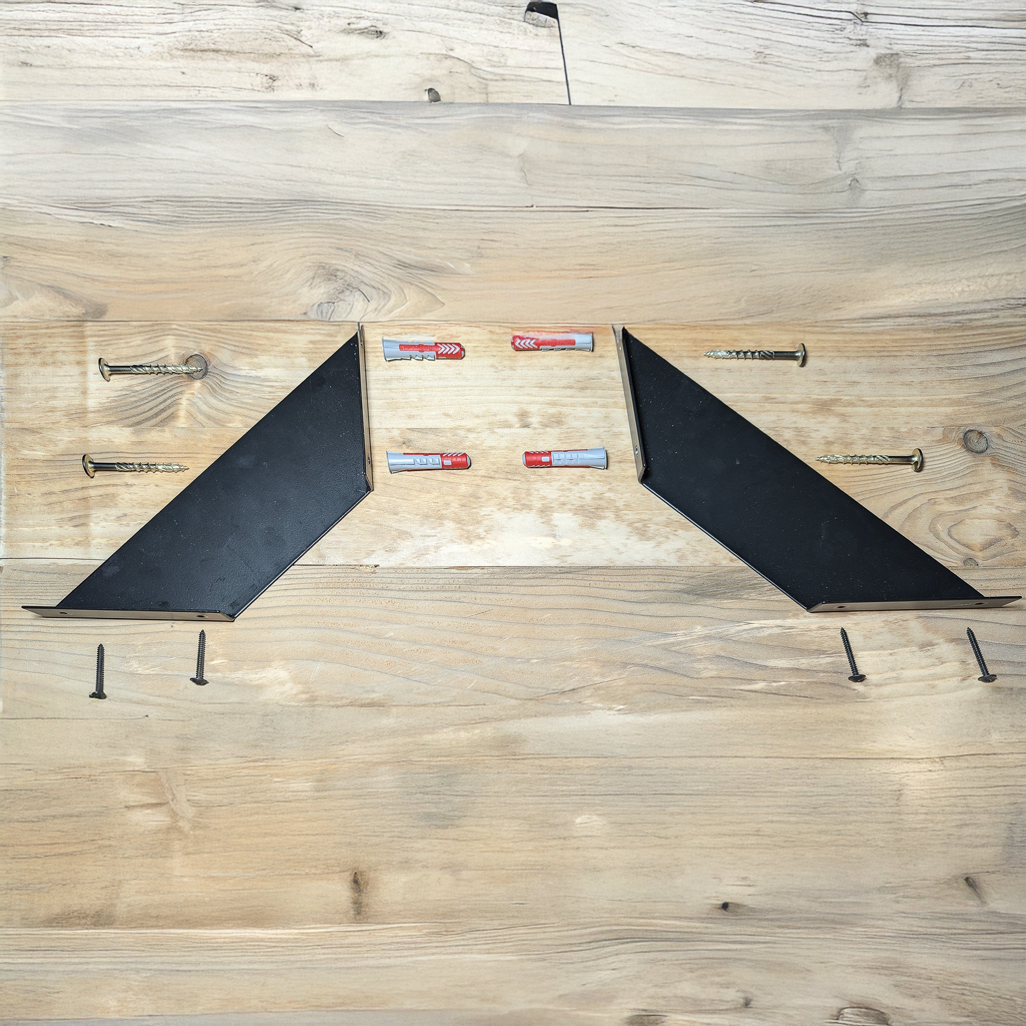 Minimalistisches Wandregal mit Metallträgern - Amoligno - Wandregale