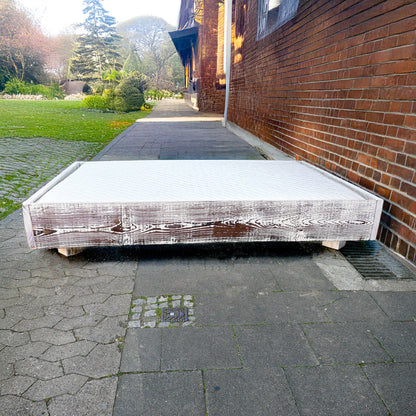 Minimalistisches Bettgestell geflammt - gekalkt - Amoligno - Betten