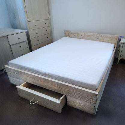 Rahmenbett mit Kopfteil und Schublade - Amoligno - Betten