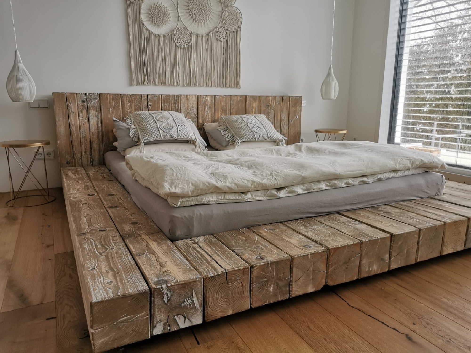 Bauholz Bett Futon Balken 100% Individualisierbar - Amoligno - Betten